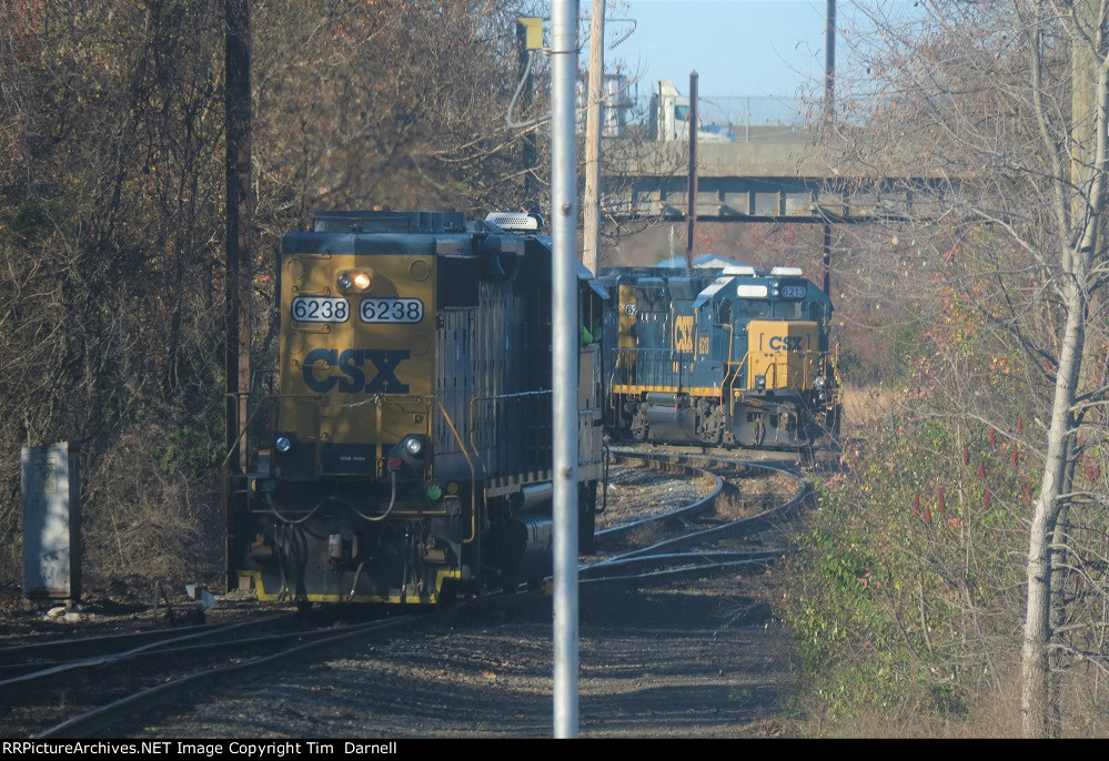 CSX 6238 heading to 6213